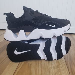 Nike RYZ 365 2 Black White CU4874-001 Running shoes Sneakers women's Size 10